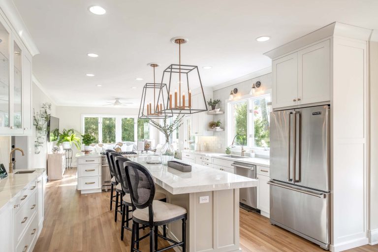 Transitional Kitchen (Nari Winner) 1
